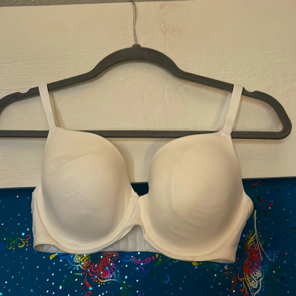 Bra. Never worn! From 🎯💗